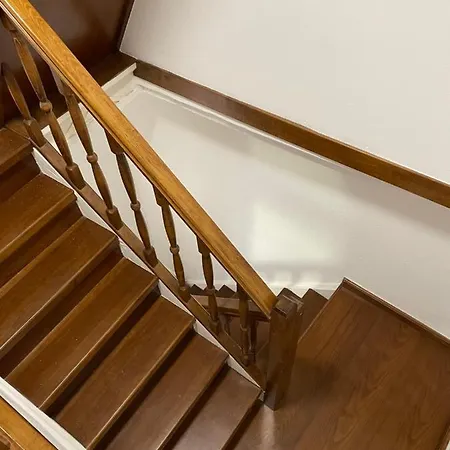 Uriges In Der Altstadt Von Mit Sauna, Kinderspielecke, 1000mbit Wlan, 1 Minute Vom Wasserfall Entfernt Nyaraló