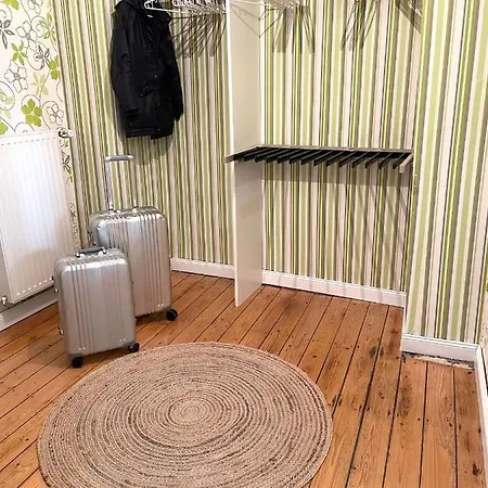 Casa de Férias Uriges In Der Altstadt Von Mit Sauna, Kinderspielecke, 1000mbit Wlan, 1 Minute Vom Wasserfall Entfernt Saarburg