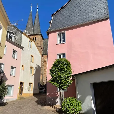 Altstadt Ferienhaus: Waterfall-adjacent With Sauna & Kids' Corner *