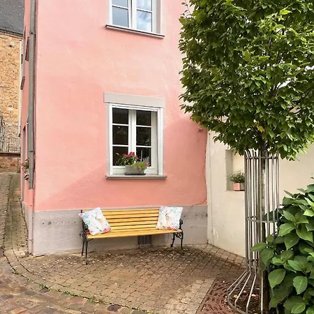 Altstadt Ferienhaus: Waterfall-adjacent With Sauna & Kids' Corner Holiday home Saarburg