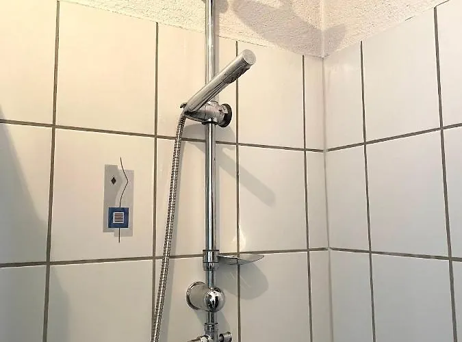 Uriges In Der Altstadt Von Mit Sauna, Kinderspielecke, 1000mbit Wlan, 1 Minute Vom Wasserfall Entfernt