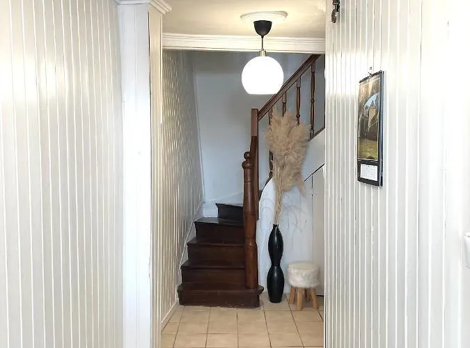 Uriges In Der Altstadt Von Mit Sauna, Kinderspielecke, 1000mbit Wlan, 1 Minute Vom Wasserfall Entfernt Casa de Férias