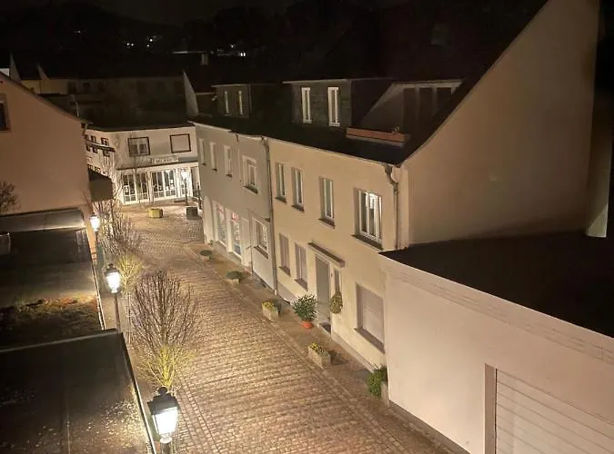 Uriges In Der Altstadt Von Mit Sauna, Kinderspielecke, 1000mbit Wlan, 1 Minute Vom Wasserfall Entfernt