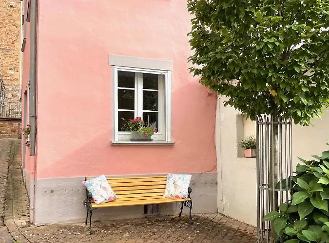 Uriges In Der Altstadt Von Mit Sauna, Kinderspielecke, 1000mbit Wlan, 1 Minute Vom Wasserfall Entfernt 펜션 사르부르크